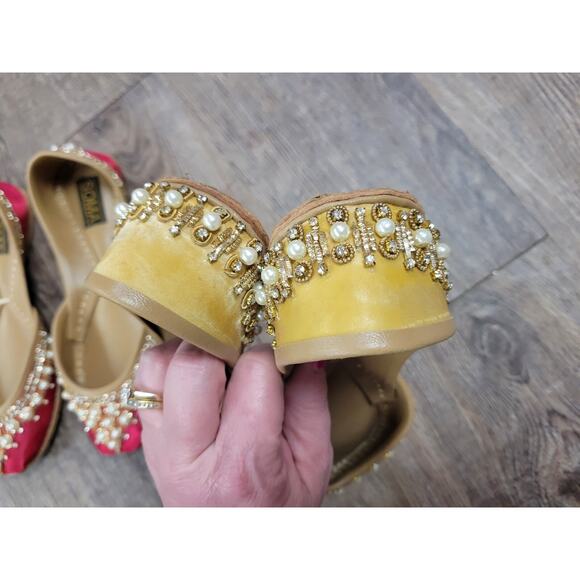 Soma Hand Artisan Made Leather Beaded Velour Pakistan Shoes 6 Flats Red Yellow - Picture 8 of 13
